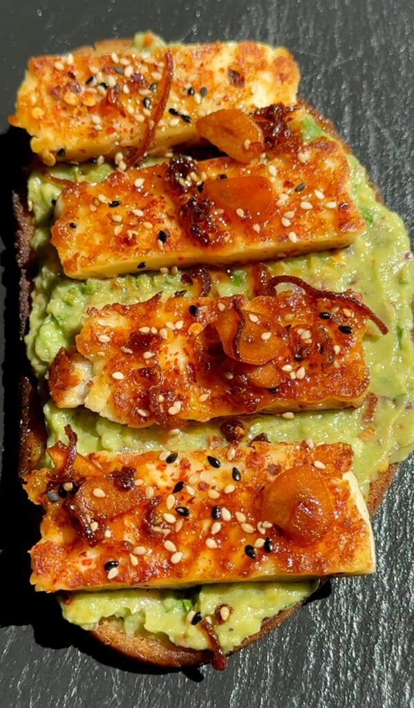 Guacamole Halloumi Toast