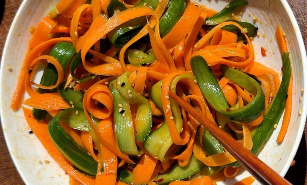 Crunchy Asian Cucumber Carrot Salad