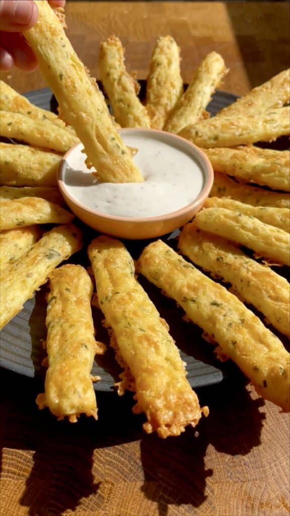 Potato Cheese Sticks with Garlic Yogurt Sauce (Oven-Baked)